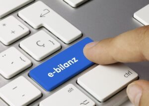E-bilanz Tastatur Finger